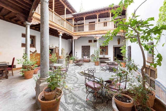 18 makuuhuone Huvila myytävänä paikassa Albaicin, Granada kaupunki - 4 500 000 € (Ref: 9359480)