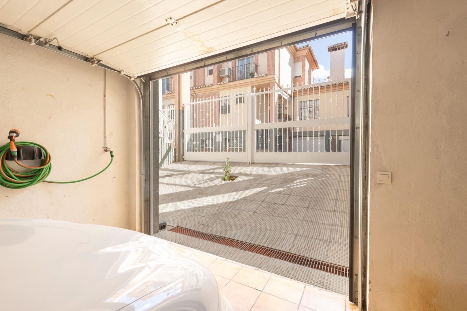 4 camera da letto Villetta a Schiera in vendita in Cajar con garage - 340.000 € (Rif: 9359481)