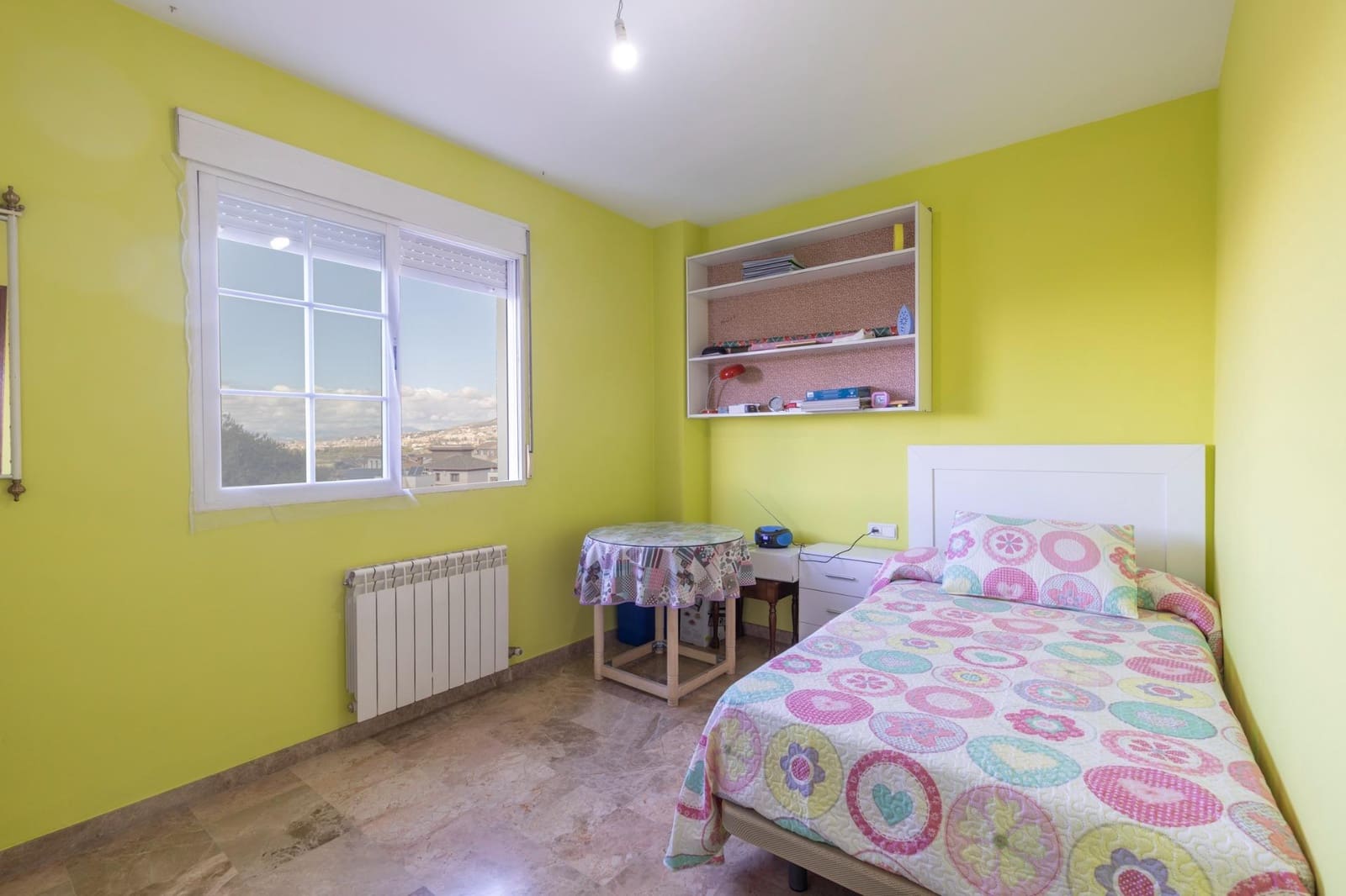 4 camera da letto Villetta a Schiera in vendita in Cajar con garage - 340.000 € (Rif: 9359481)