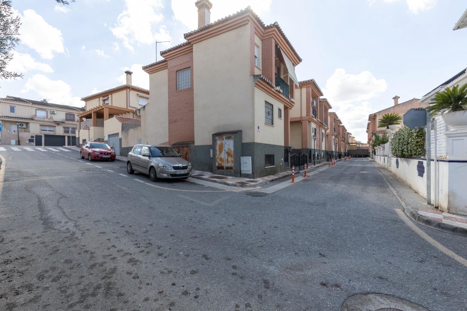 4 camera da letto Villetta a Schiera in vendita in Cajar con garage - 340.000 € (Rif: 9359481)
