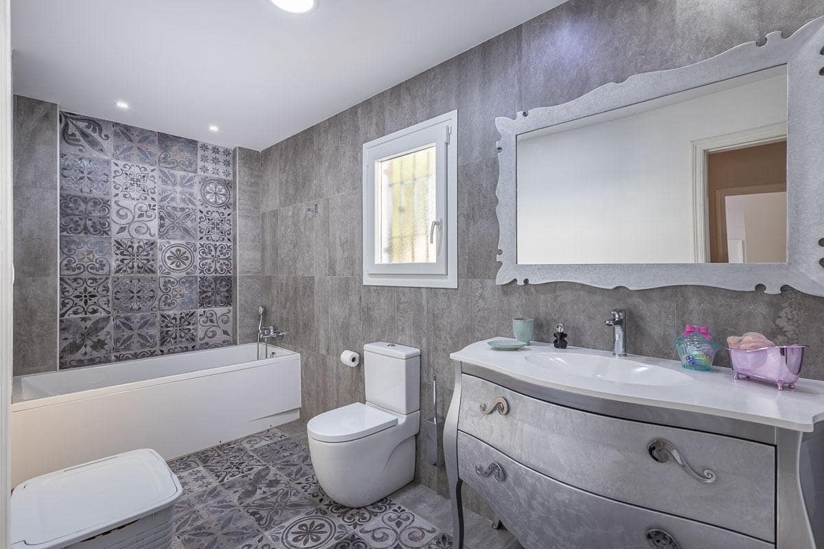 3 Zimmer Reihenhaus zu verkaufen in Motril mit Garage - 460.000 € (Ref: 9359487)