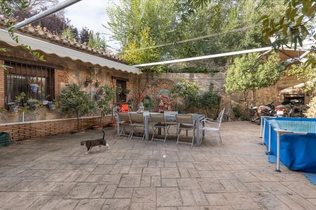 2 soverom Bungalow til salgs i Churriana de la Vega - € 275 000 (Ref: 9359497)