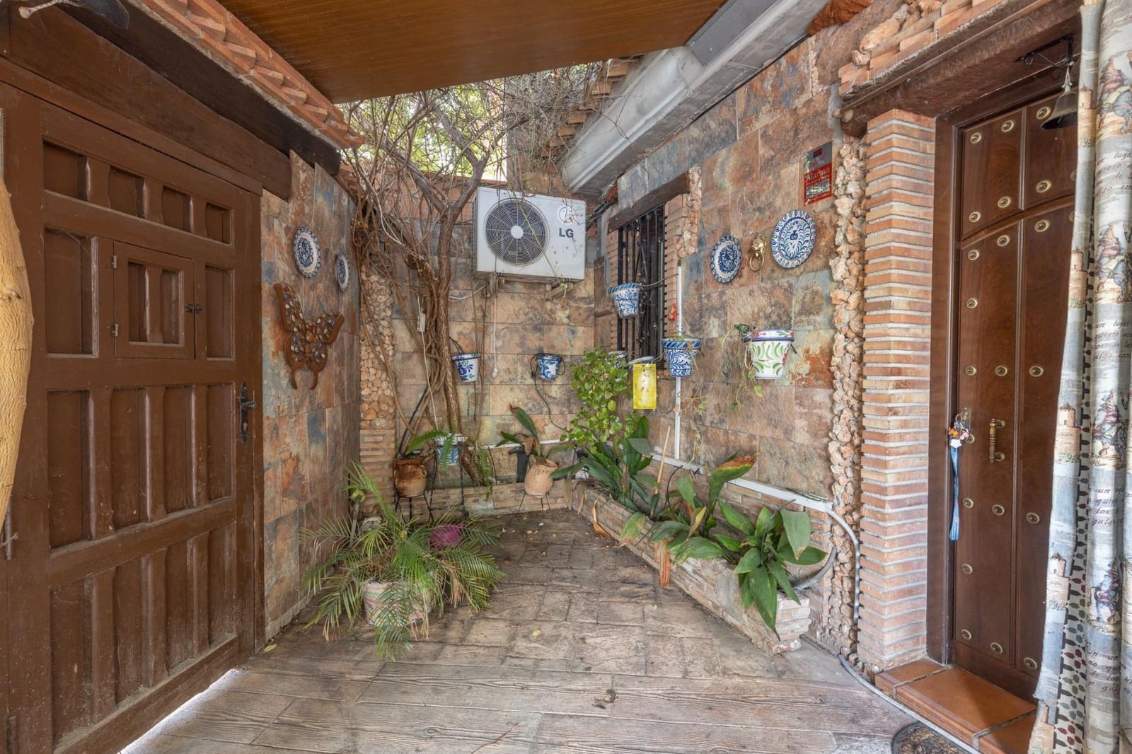 2 soverom Bungalow til salgs i Churriana de la Vega - € 275 000 (Ref: 9359497)