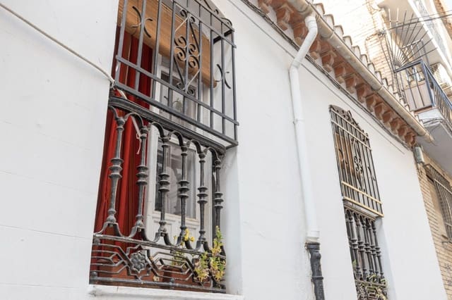 Townhouse for sale in San Matías - Realejo, Granada city - € 950,000 (Ref: 9360402)