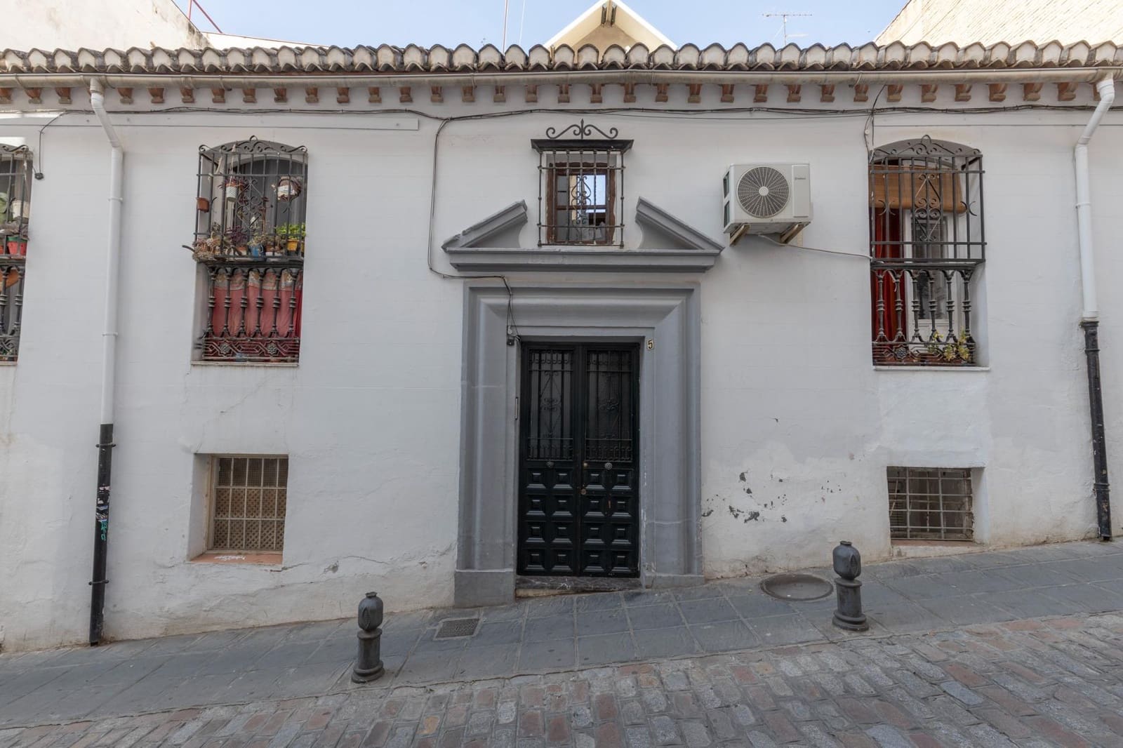 Townhouse for sale in Granada city - € 950,000 (Ref: 9360402)