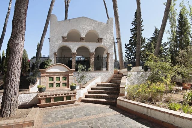 5 chambre Villa/Maison à vendre à Albolote avec piscine garage - 550 000 € (Ref: 9362555)