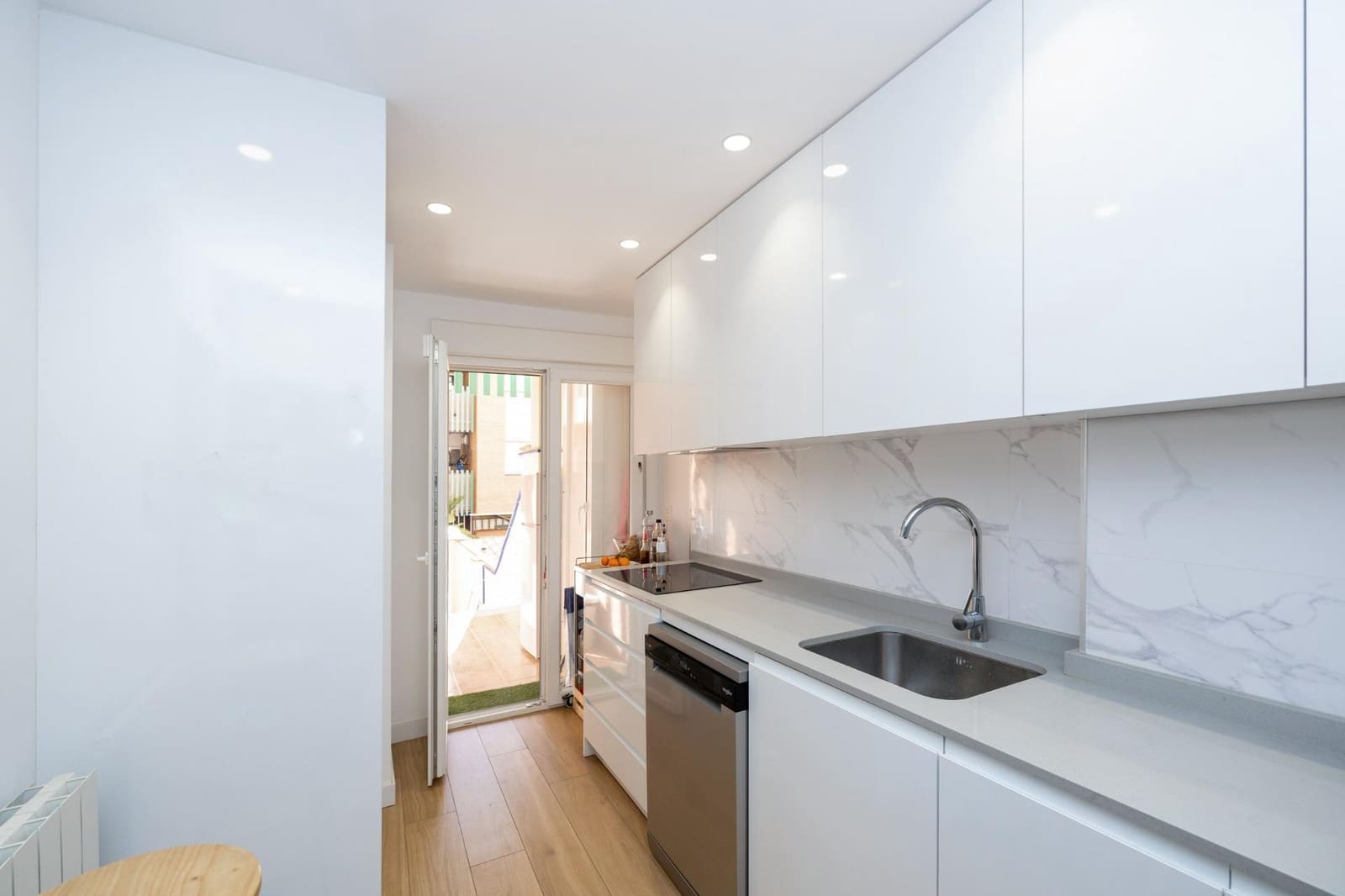 3 slaapkamer Flat te koop in Granada stad - € 290.000 (Ref: 9362556)