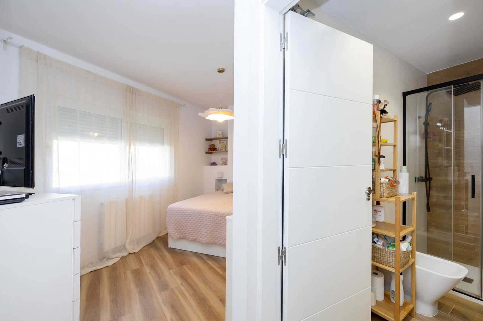 3 slaapkamer Flat te koop in Granada stad - € 290.000 (Ref: 9362556)