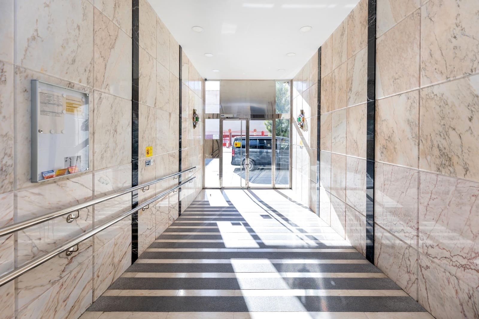 4 makuuhuone Asunto myytävänä paikassa Granada kaupunki - 299 000 € (Ref: 9362559)