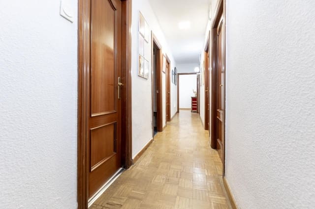 4 makuuhuone Asunto myytävänä paikassa Granada kaupunki - 299 000 € (Ref: 9362559)