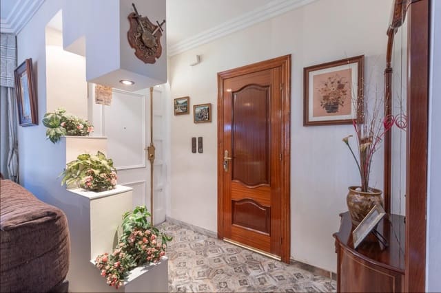 4 soveværelse Finca/Landehus til salg i Santa Fe med garage - € 194.900 (Ref: 9362560)