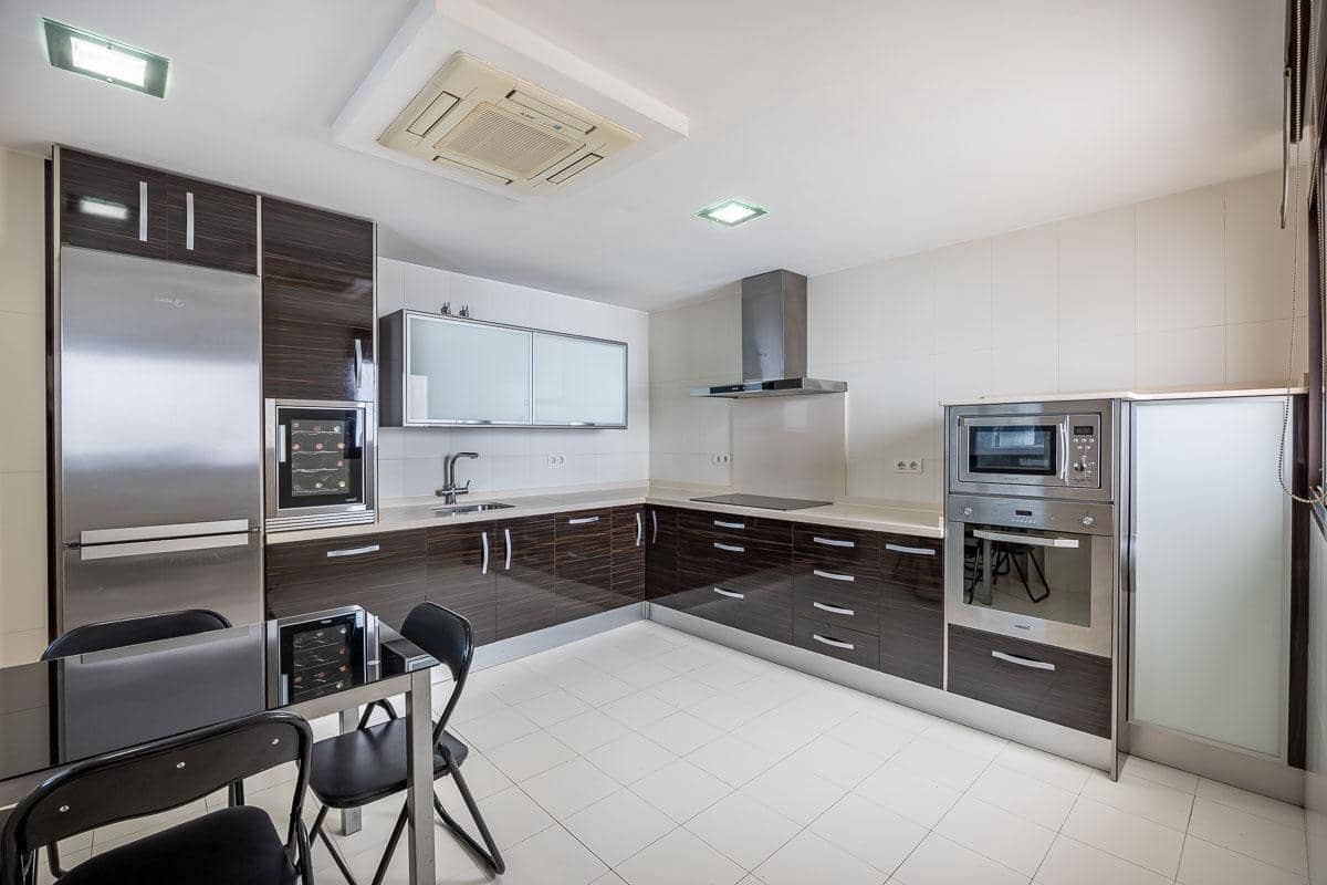 4 makuuhuone Asunto myytävänä paikassa Granada kaupunki - 469 000 € (Ref: 9373698)