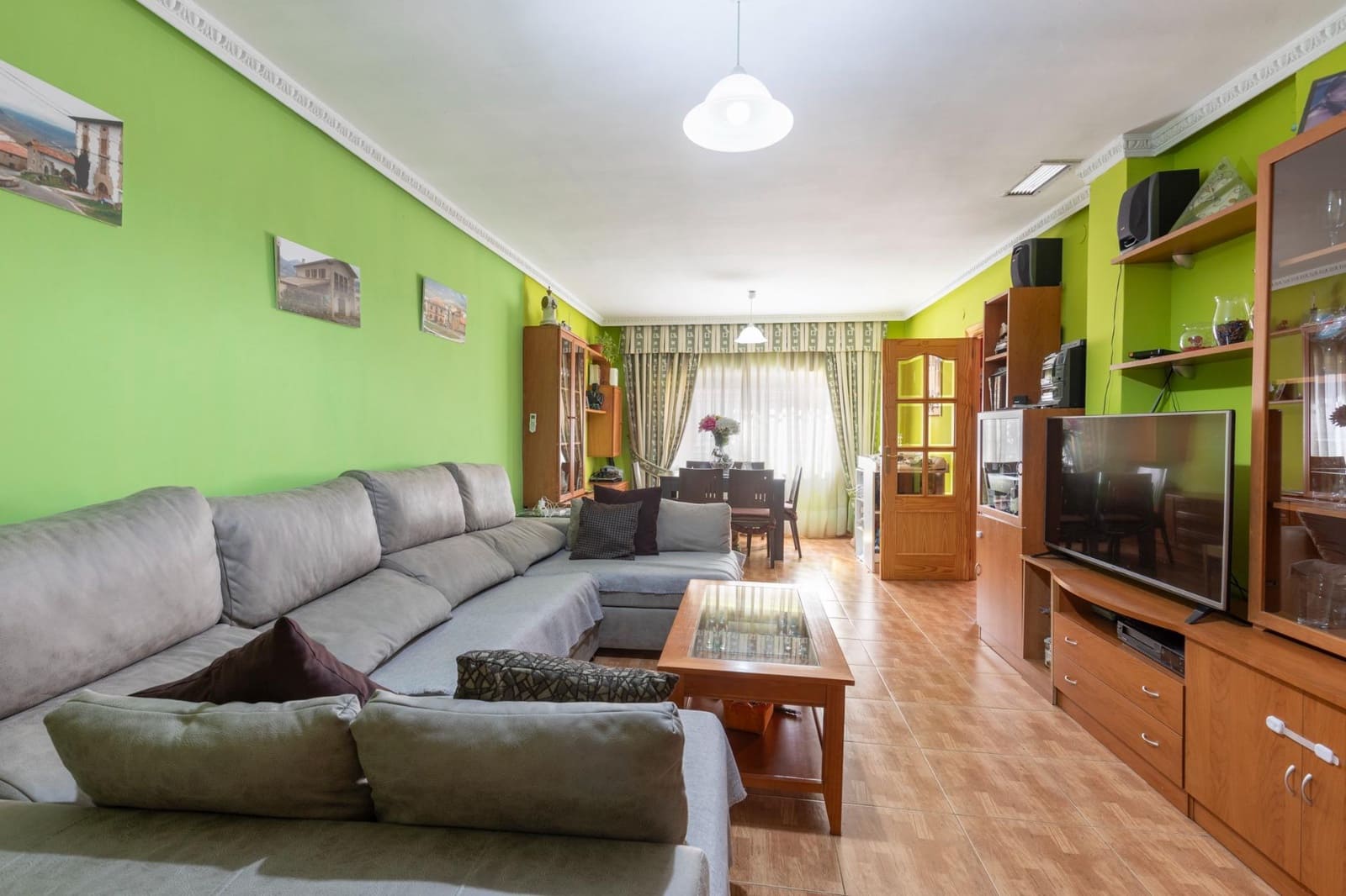 3 makuuhuone Paritalo myytävänä paikassa Armilla mukana 
autotalli - 230 000 € (Ref: 9373699)