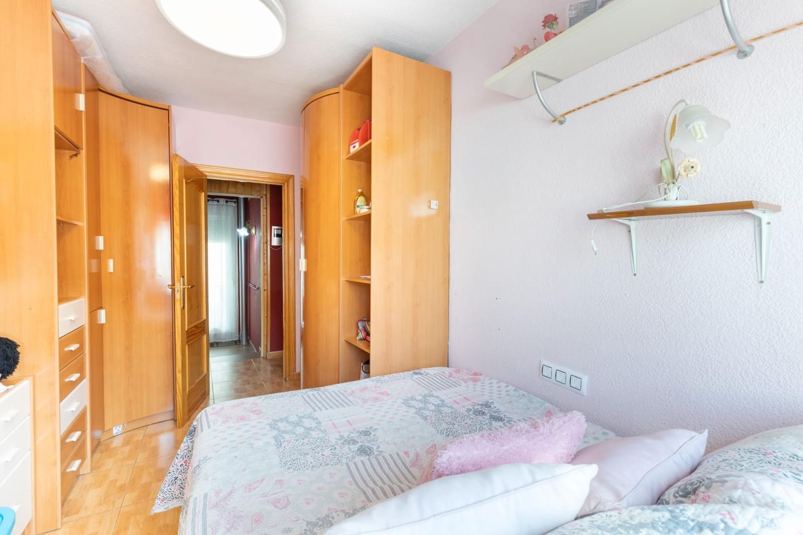 3 makuuhuone Paritalo myytävänä paikassa Armilla mukana 
autotalli - 230 000 € (Ref: 9373699)