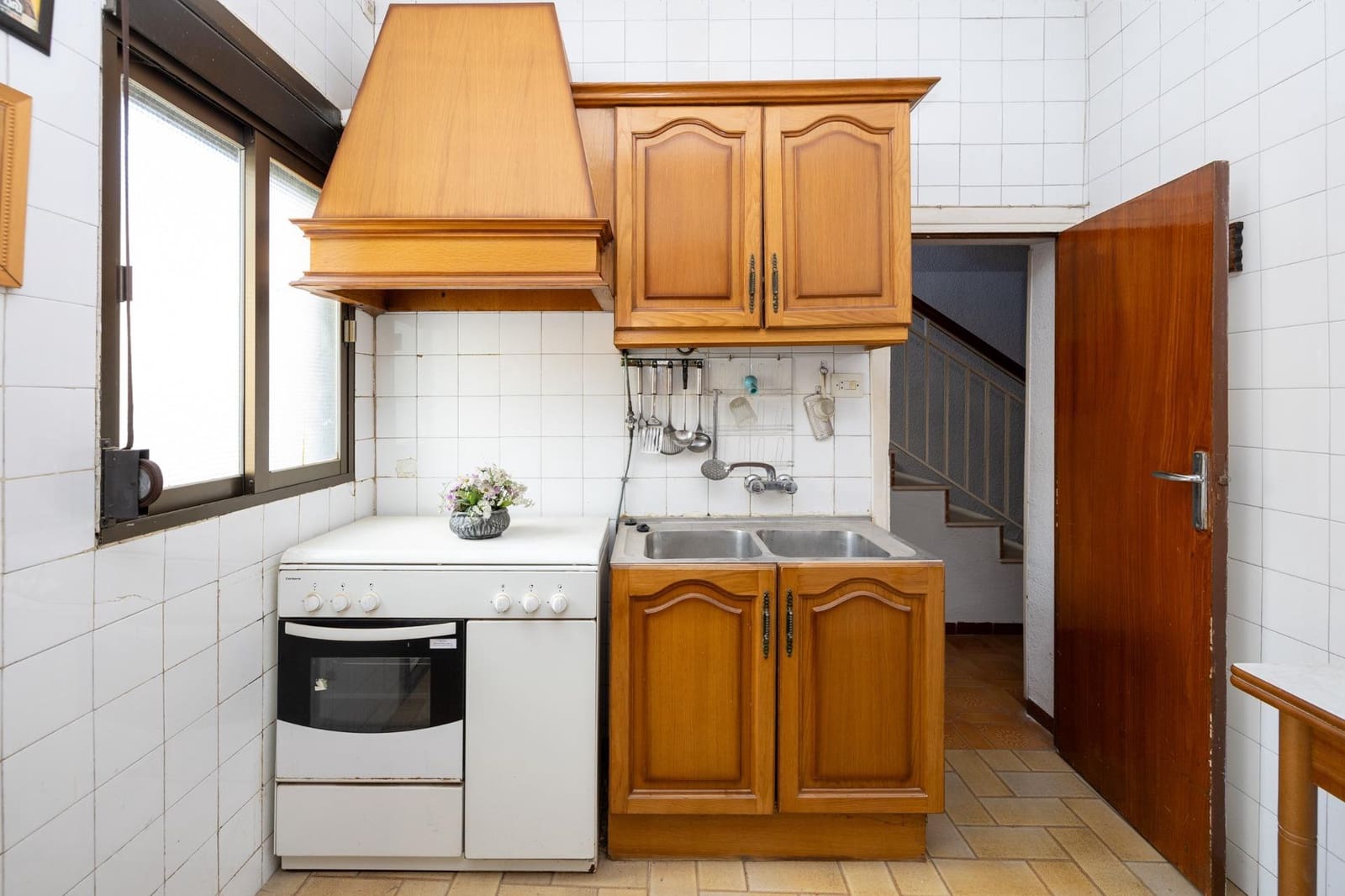 3 bedroom Terraced Villa for sale in Granada city - € 145,000 (Ref: 9373700)