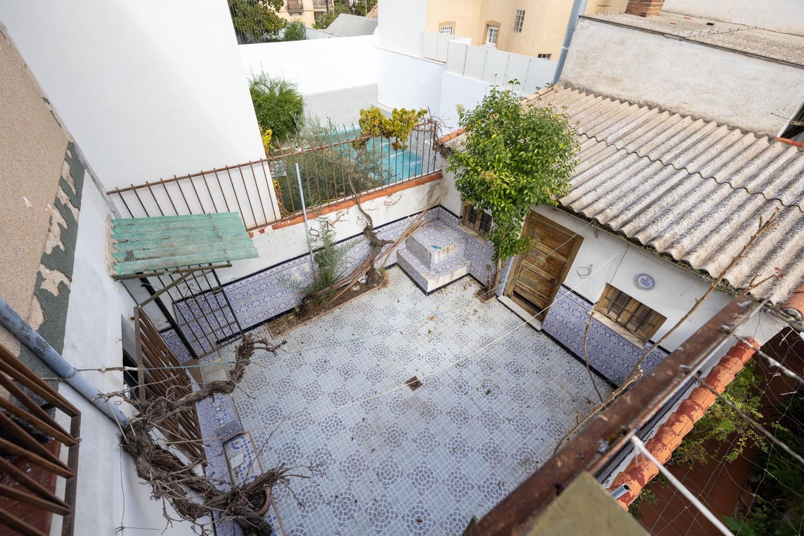 3 bedroom Terraced Villa for sale in Granada city - € 145,000 (Ref: 9373700)