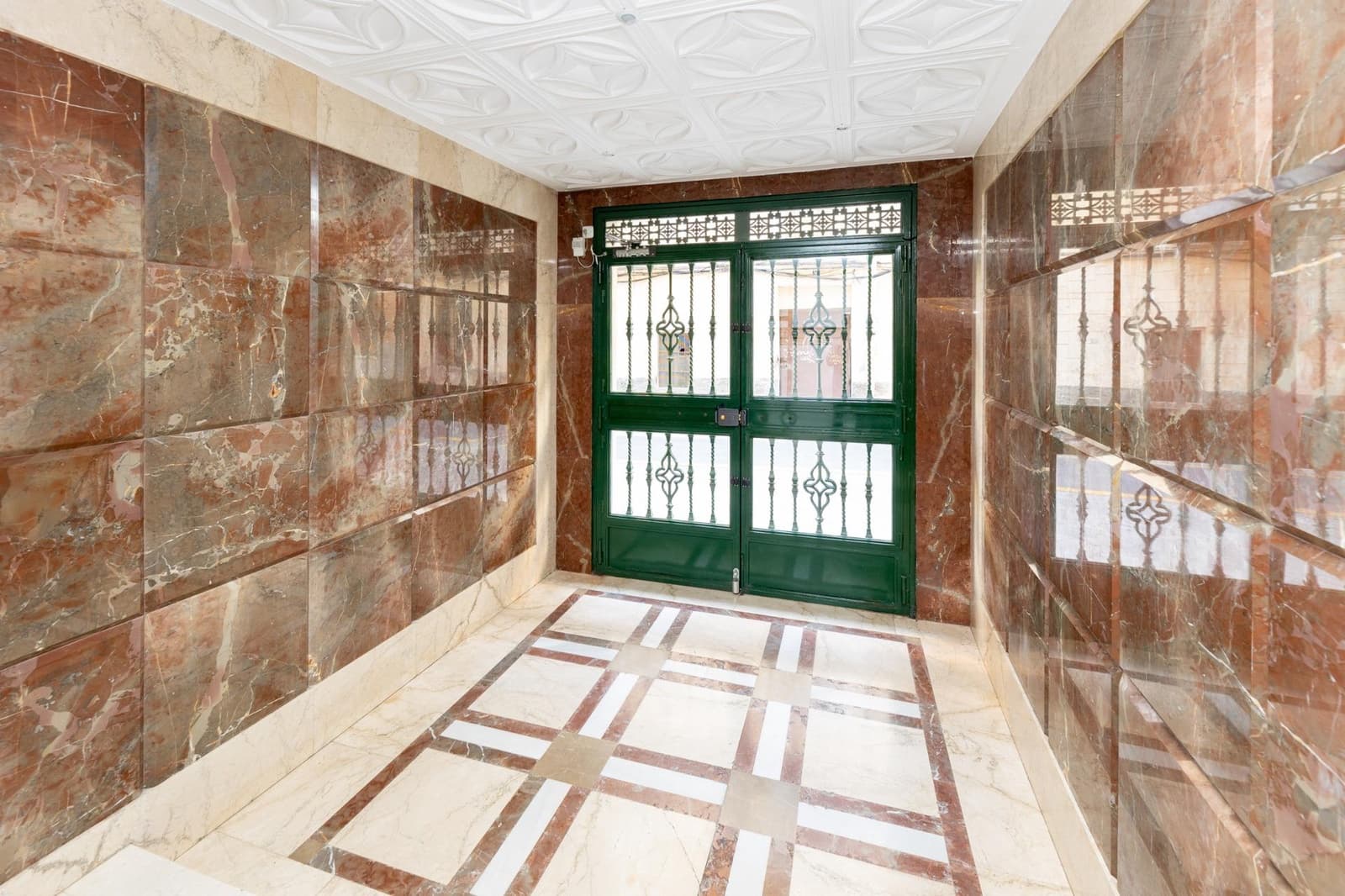 4 sypialnia Mieszkanie na sprzedaż w Miasto Grenada - 340 000 € (Ref: 9382757)