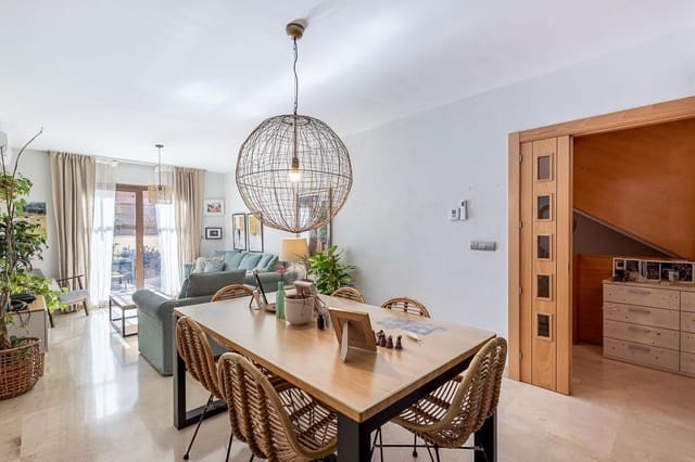 4 bedroom Terraced Villa for sale in Jun with pool garage - € 280,000 (Ref: 9382758)