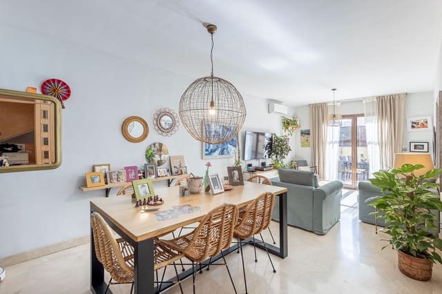 4 bedroom Terraced Villa for sale in Jun with pool garage - € 280,000 (Ref: 9382758)