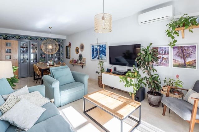 4 bedroom Terraced Villa for sale in Jun with pool garage - € 280,000 (Ref: 9382758)