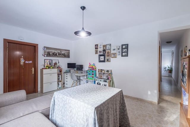 3 soveværelse Lejlighed til salg i Zaidin, Granada by - € 190.000 (Ref: 9382759)