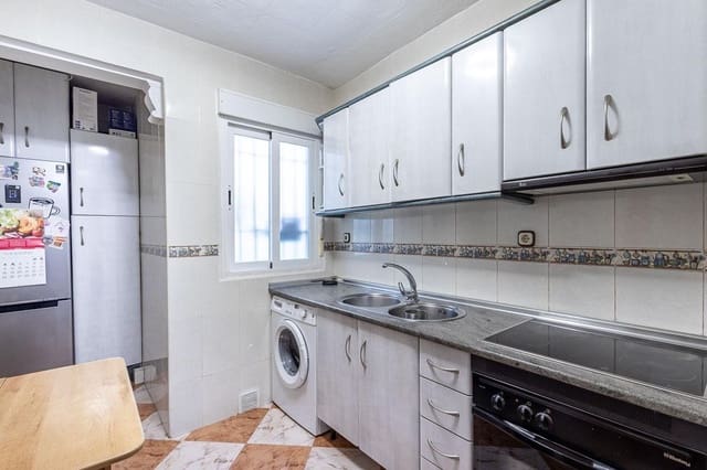 3 soveværelse Lejlighed til salg i Zaidin, Granada by - € 190.000 (Ref: 9382759)
