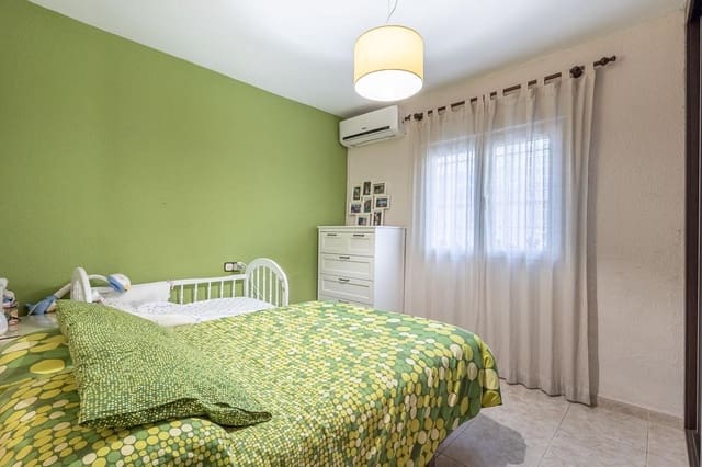 3 soveværelse Lejlighed til salg i Zaidin, Granada by - € 190.000 (Ref: 9382759)
