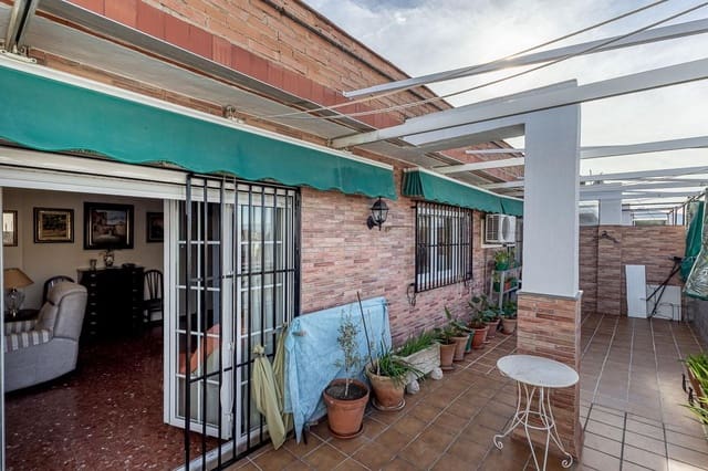 4 soverom Penthouse til salgs i Camino de Ronda - Rosaleda, Granada by - € 420 000 (Ref: 9386222)