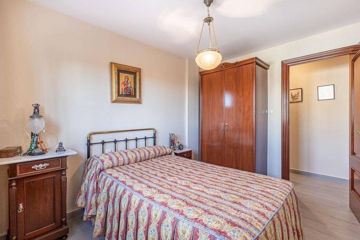 4 soveværelse Penthouse til salg i Granada by - € 420.000 (Ref: 9386222)