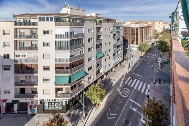 4 soverom Penthouse til salgs i Camino de Ronda - Rosaleda, Granada by - € 420 000 (Ref: 9386222)