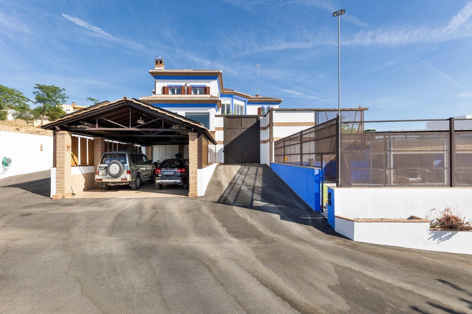 4 quarto Moradia para venda em Las Gabias com garagem - 495 000 € (Ref: 9386223)