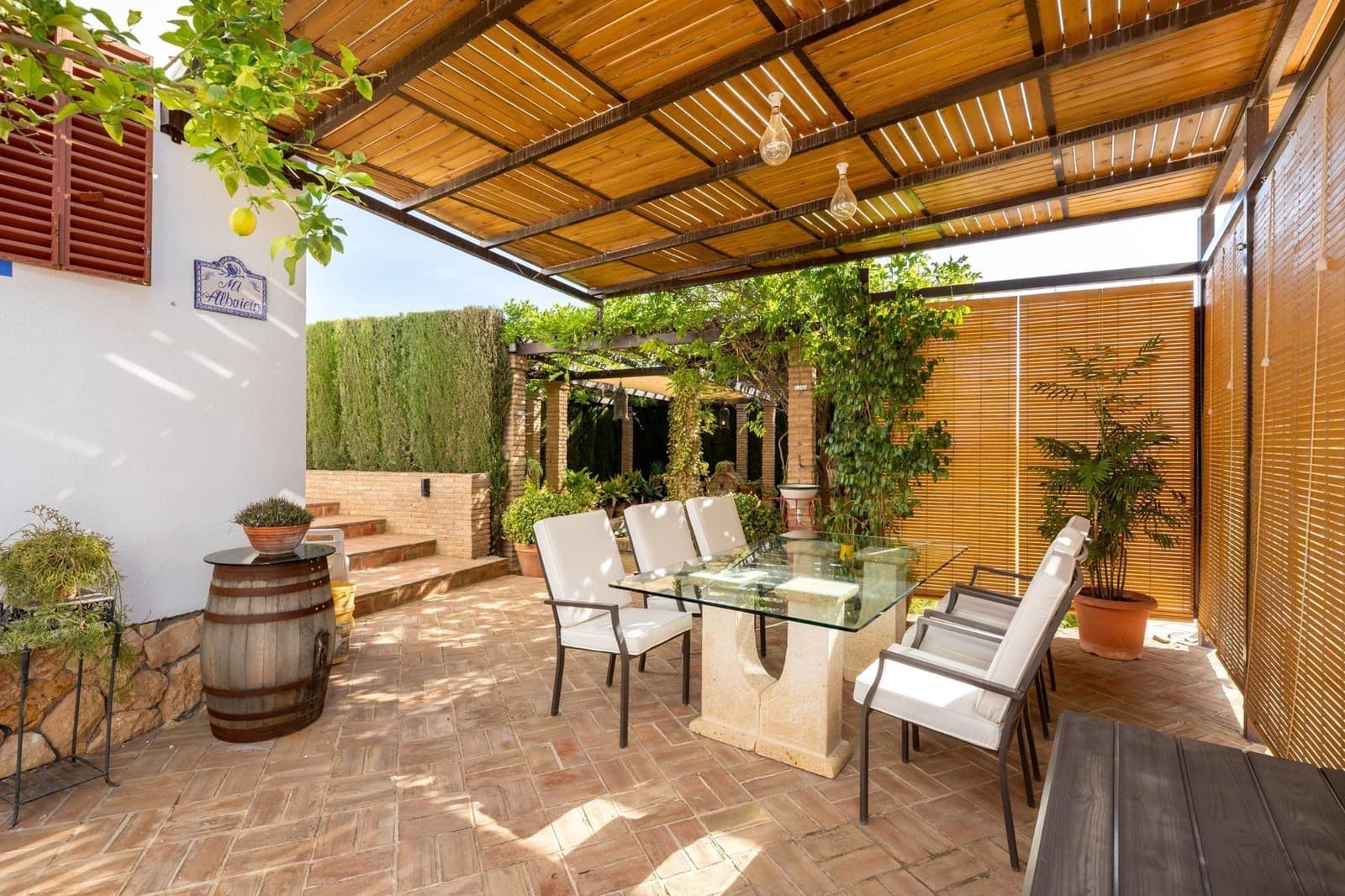 4 quarto Moradia para venda em Las Gabias com garagem - 495 000 € (Ref: 9386223)