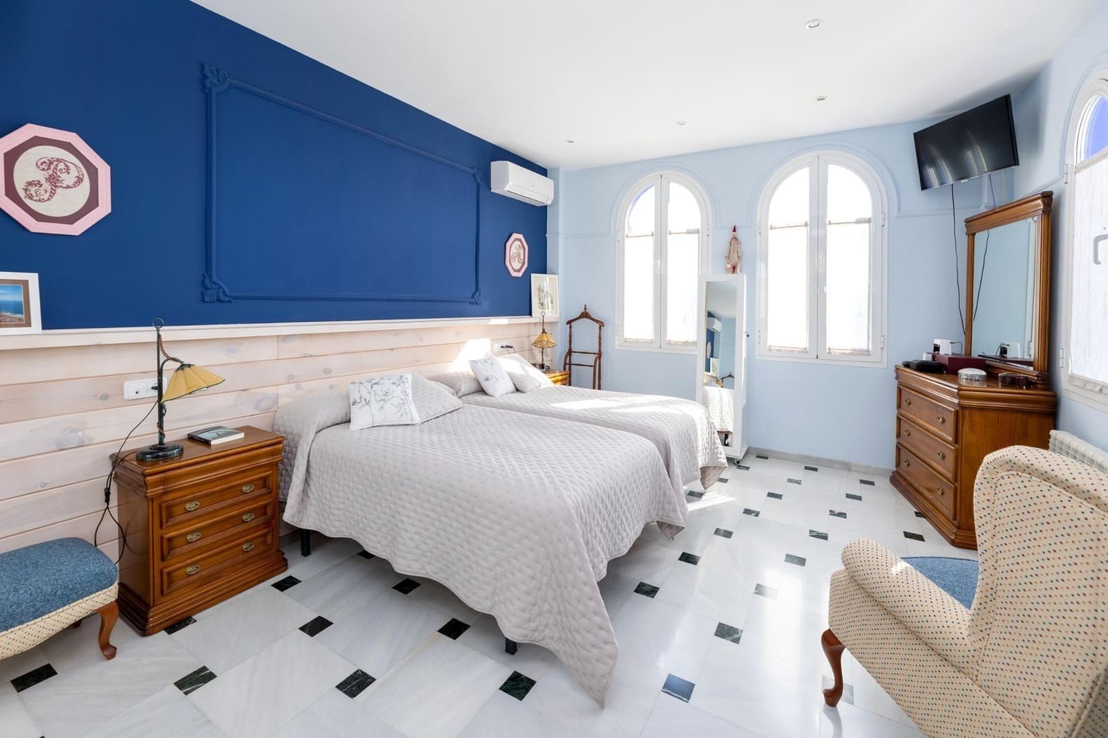 4 quarto Moradia para venda em Las Gabias com garagem - 495 000 € (Ref: 9386223)