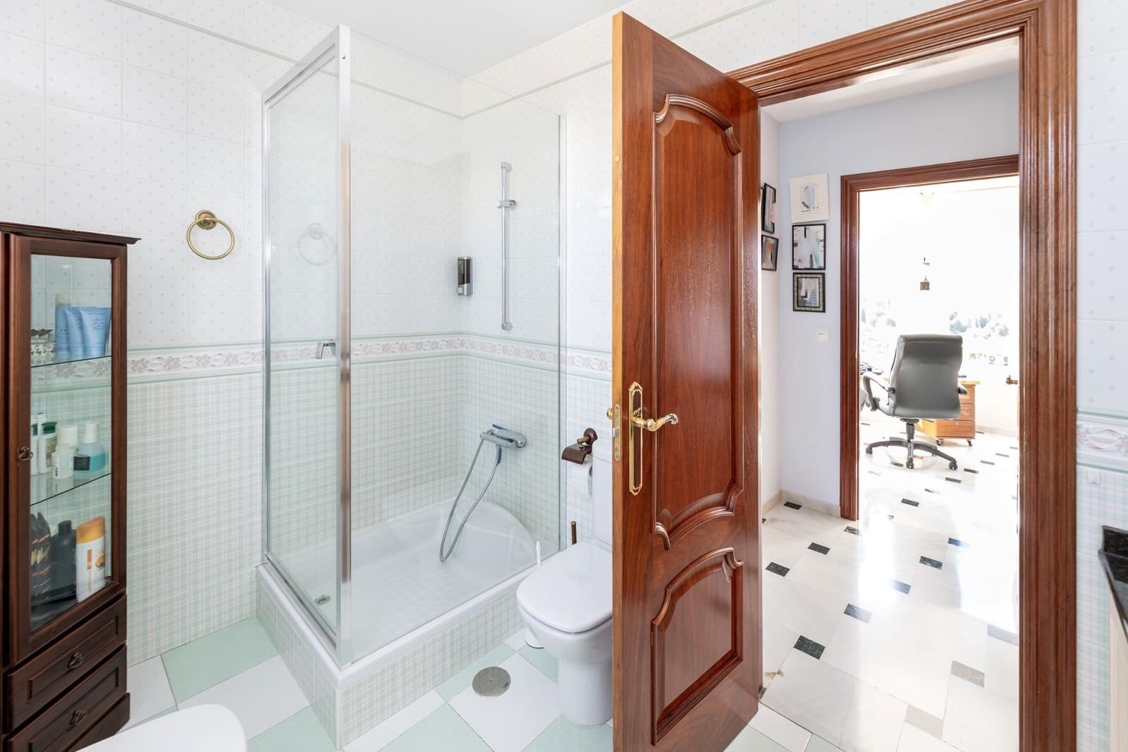 4 quarto Moradia para venda em Las Gabias com garagem - 495 000 € (Ref: 9386223)