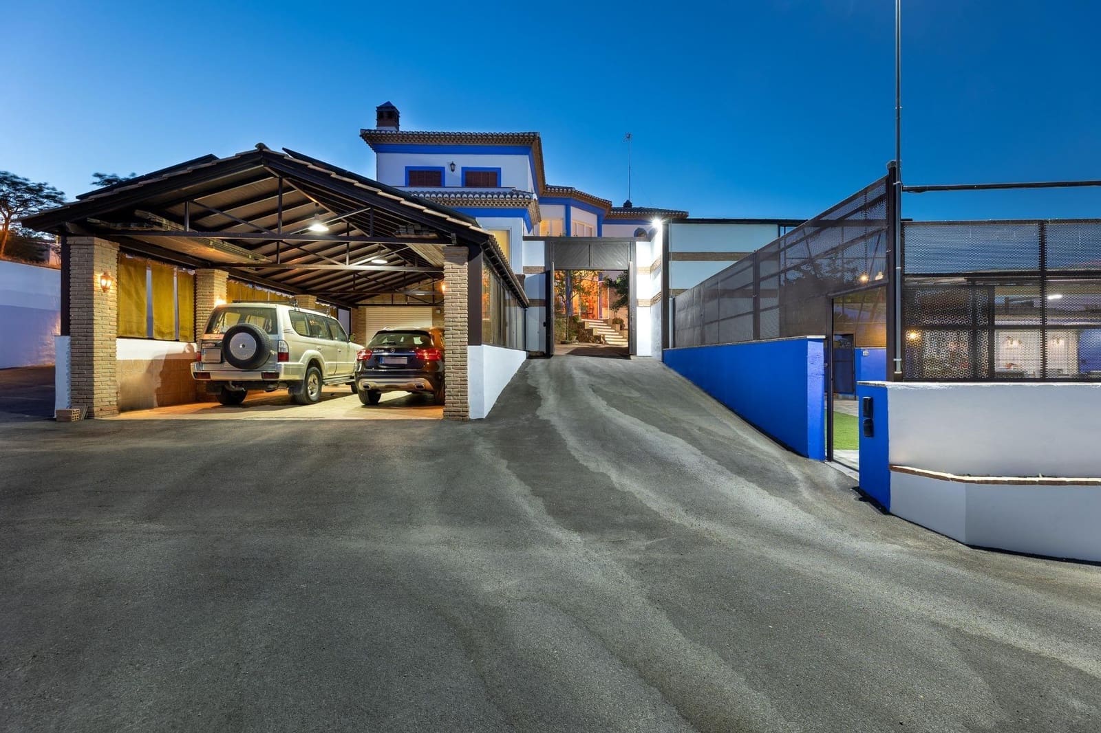 4 quarto Moradia para venda em Las Gabias com garagem - 495 000 € (Ref: 9386223)