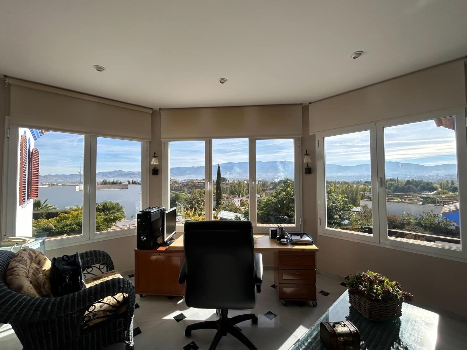 4 quarto Moradia para venda em Las Gabias com garagem - 495 000 € (Ref: 9386223)