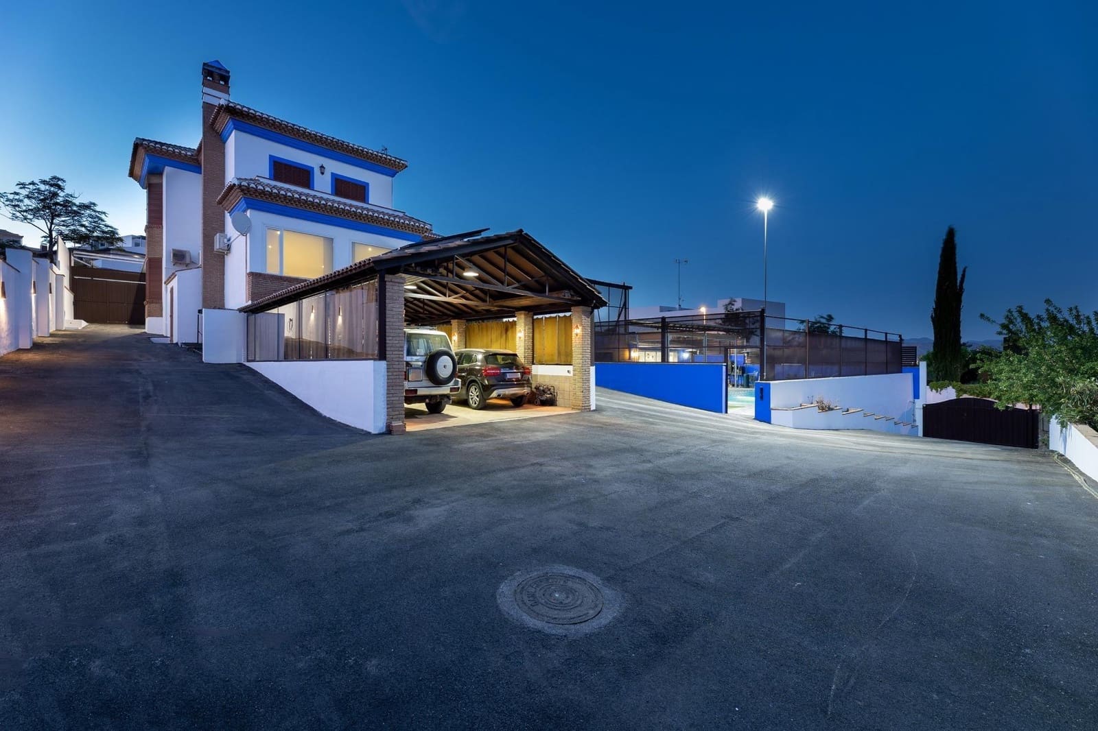 4 quarto Moradia para venda em Las Gabias com garagem - 495 000 € (Ref: 9386223)