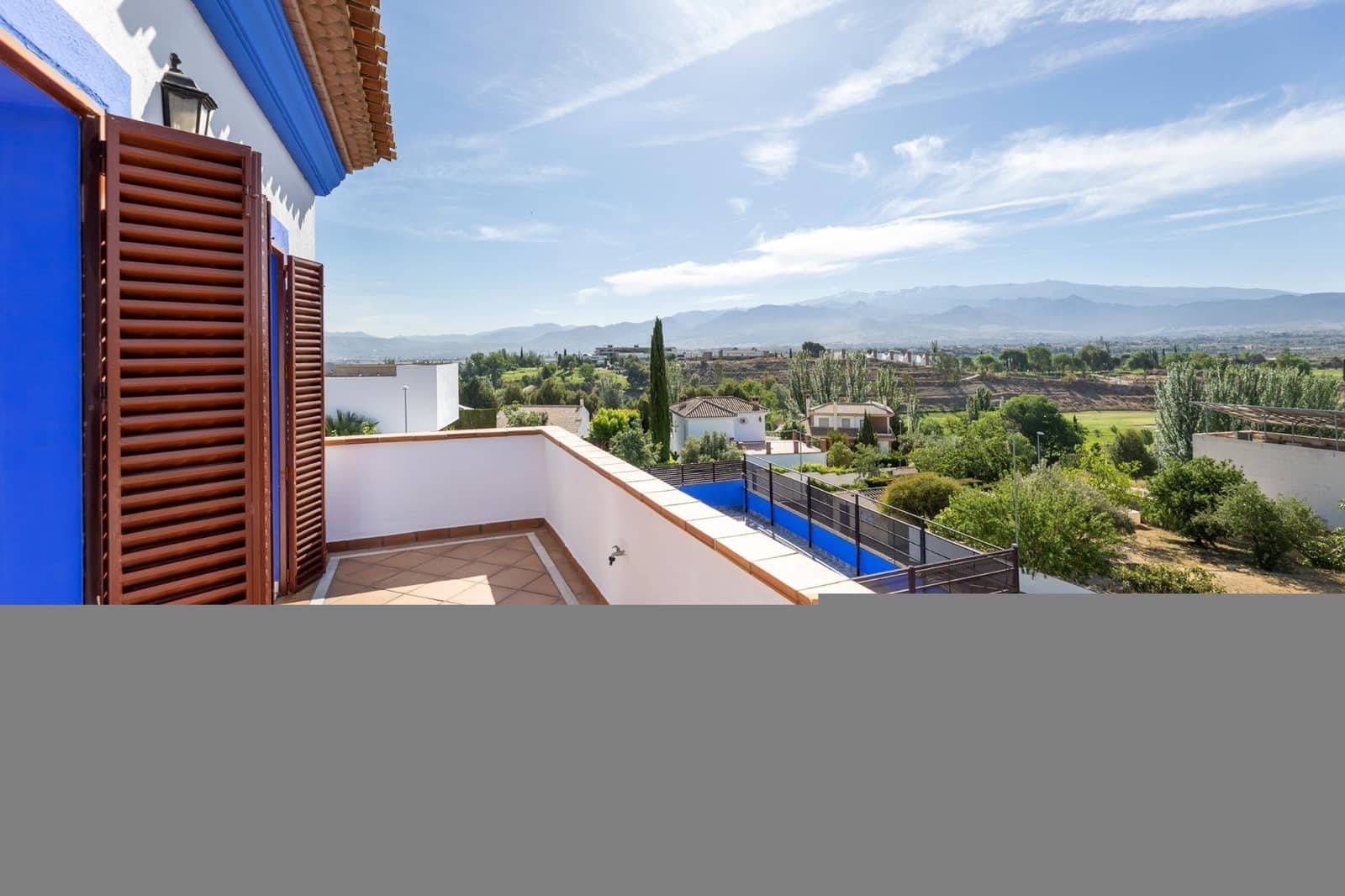 4 quarto Moradia para venda em Las Gabias com garagem - 495 000 € (Ref: 9386223)