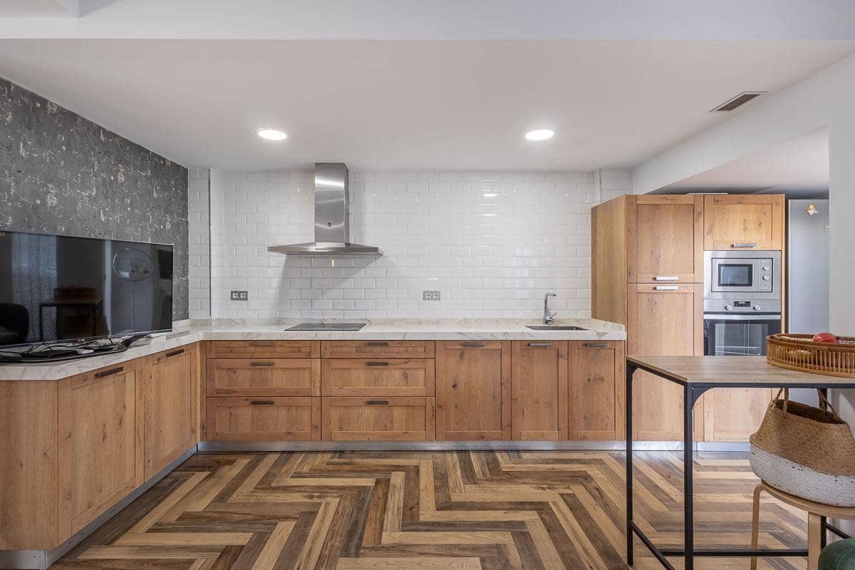 4 sypialnia Dom na sprzedaż w Miasto Grenada z garażem - 470 000 € (Ref: 9386225)