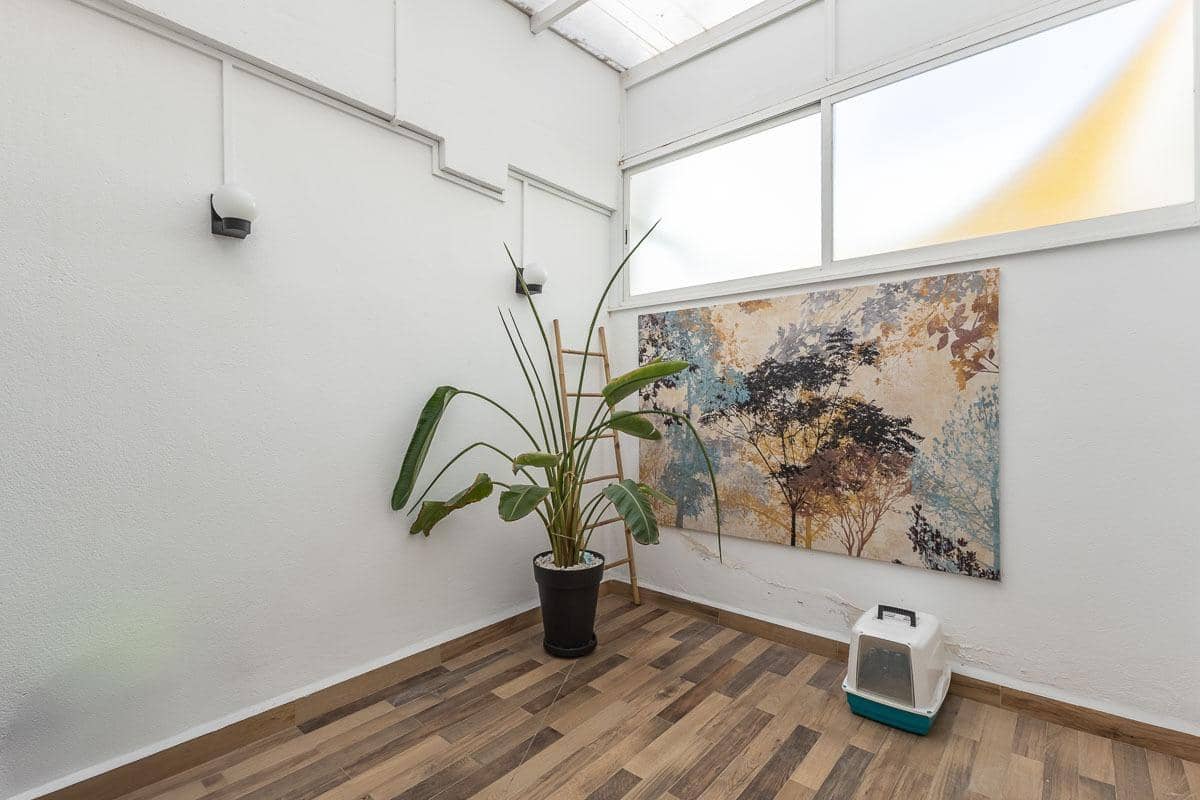 4 sypialnia Dom na sprzedaż w Miasto Grenada z garażem - 470 000 € (Ref: 9386225)