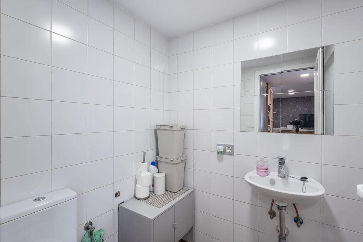 4 sypialnia Dom na sprzedaż w Miasto Grenada z garażem - 470 000 € (Ref: 9386225)