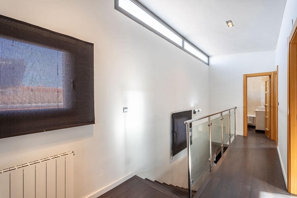 4 chambre Villa/Maison à vendre à Monachil avec piscine garage - 350 000 € (Ref: 9388625)