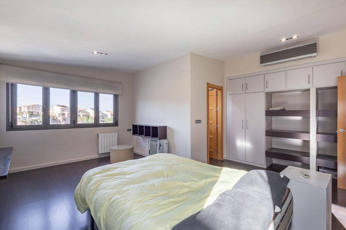 4 chambre Villa/Maison à vendre à Monachil avec piscine garage - 350 000 € (Ref: 9388625)