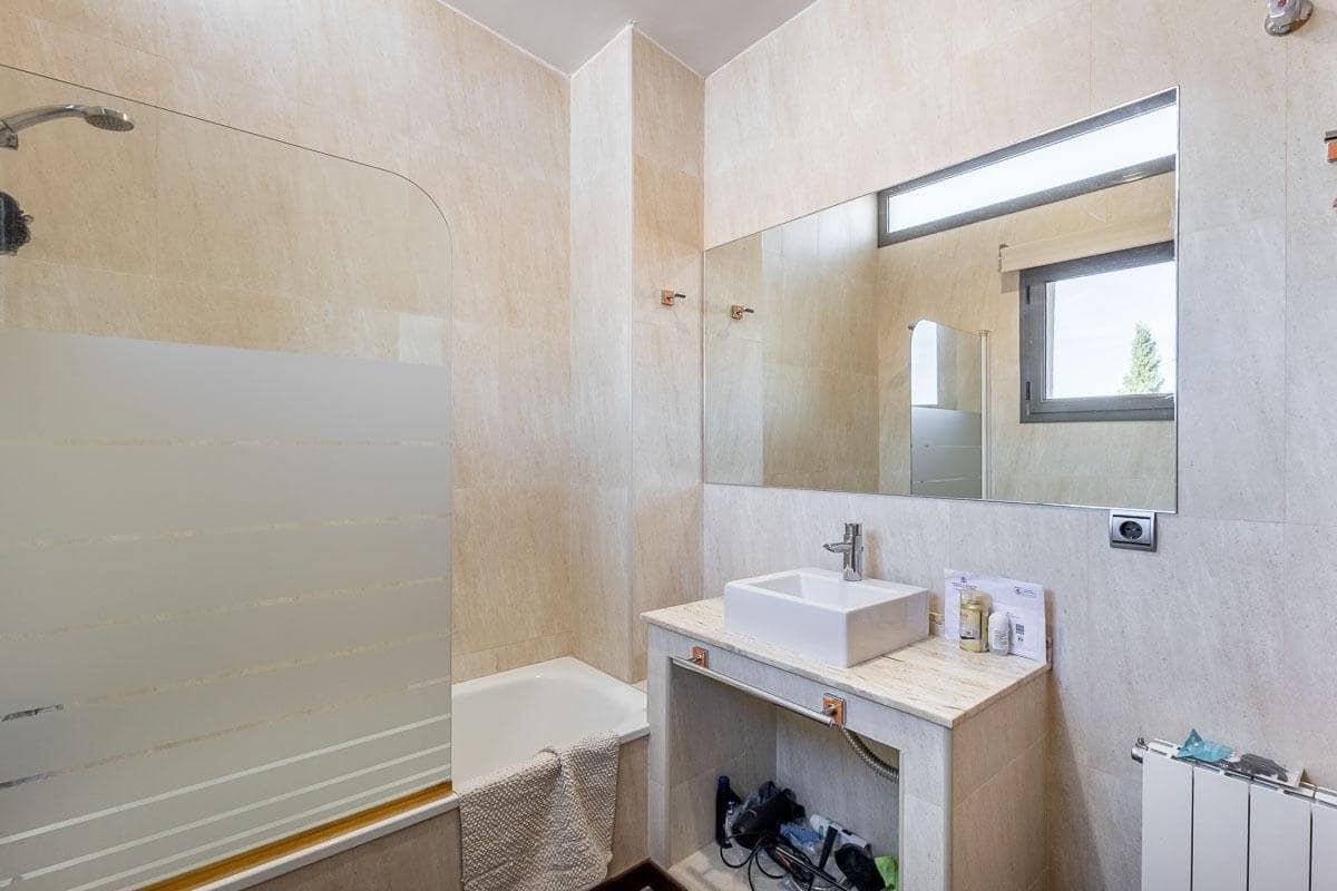 4 chambre Villa/Maison à vendre à Monachil avec piscine garage - 350 000 € (Ref: 9388625)