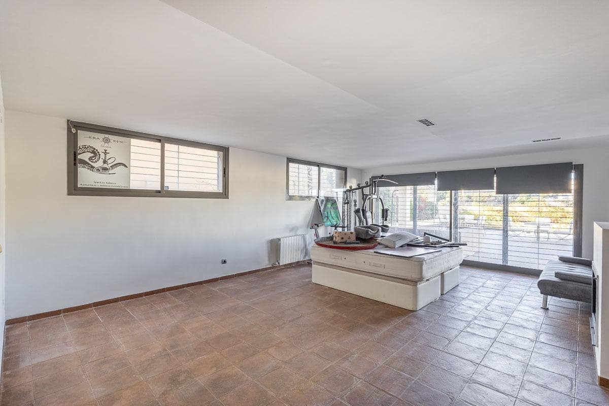 4 chambre Villa/Maison à vendre à Monachil avec piscine garage - 350 000 € (Ref: 9388625)