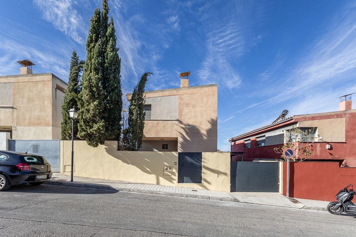 4 chambre Villa/Maison à vendre à Monachil avec piscine garage - 350 000 € (Ref: 9388625)