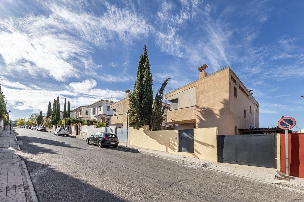 4 chambre Villa/Maison à vendre à Monachil avec piscine garage - 350 000 € (Ref: 9388625)