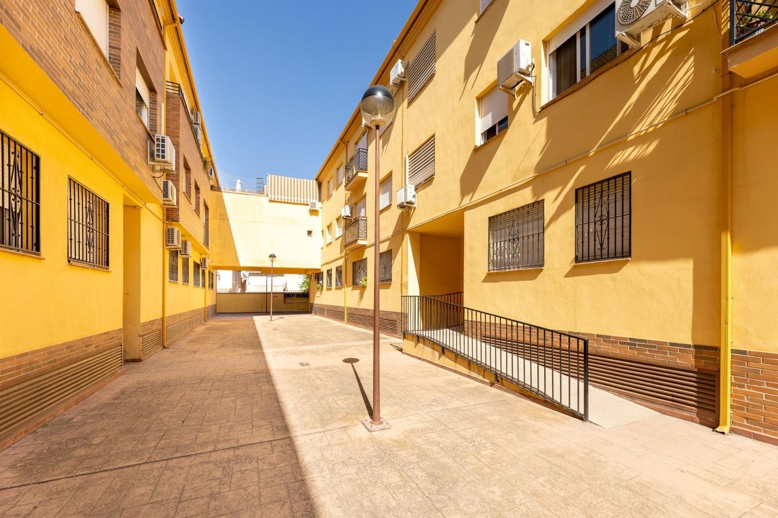 2 bedroom Apartment for sale in Cullar Vega with garage - € 135,000 (Ref: 9388626)
