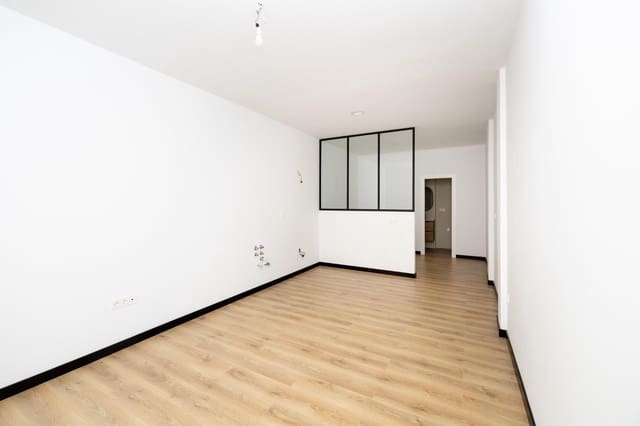 Studio til salgs i Centro, Granada by - € 160 000 (Ref: 9390591)