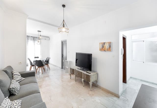 2 soveværelse Lejlighed til salg i Centro, Granada by - € 225.000 (Ref: 9390593)
